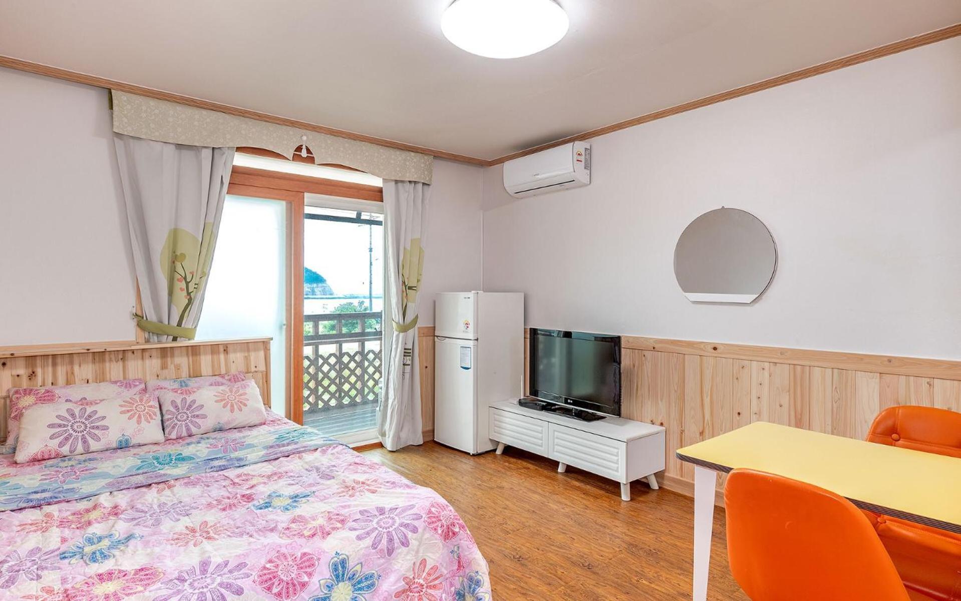 Taean Anmyeondo Li Syuchae Pension Habitación foto