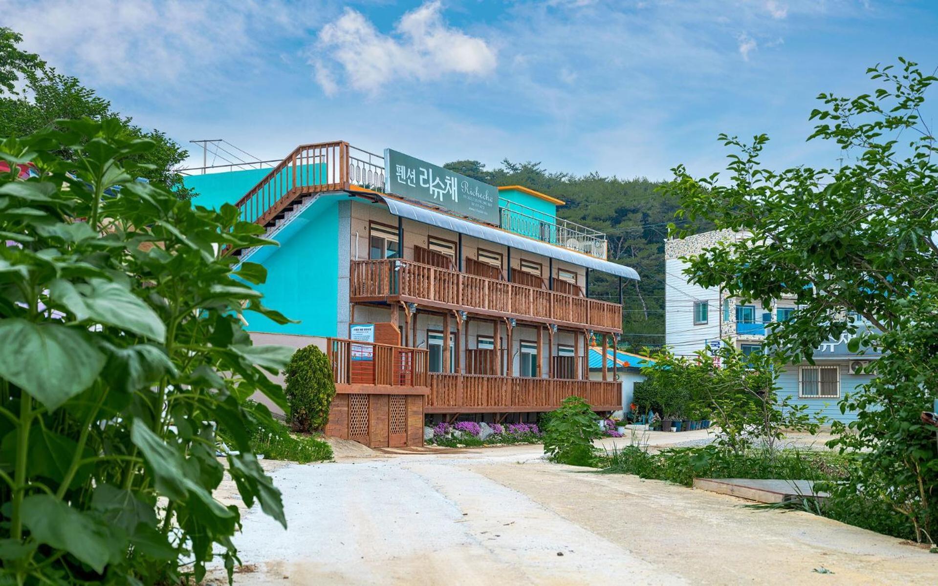 Taean Anmyeondo Li Syuchae Pension Exterior foto